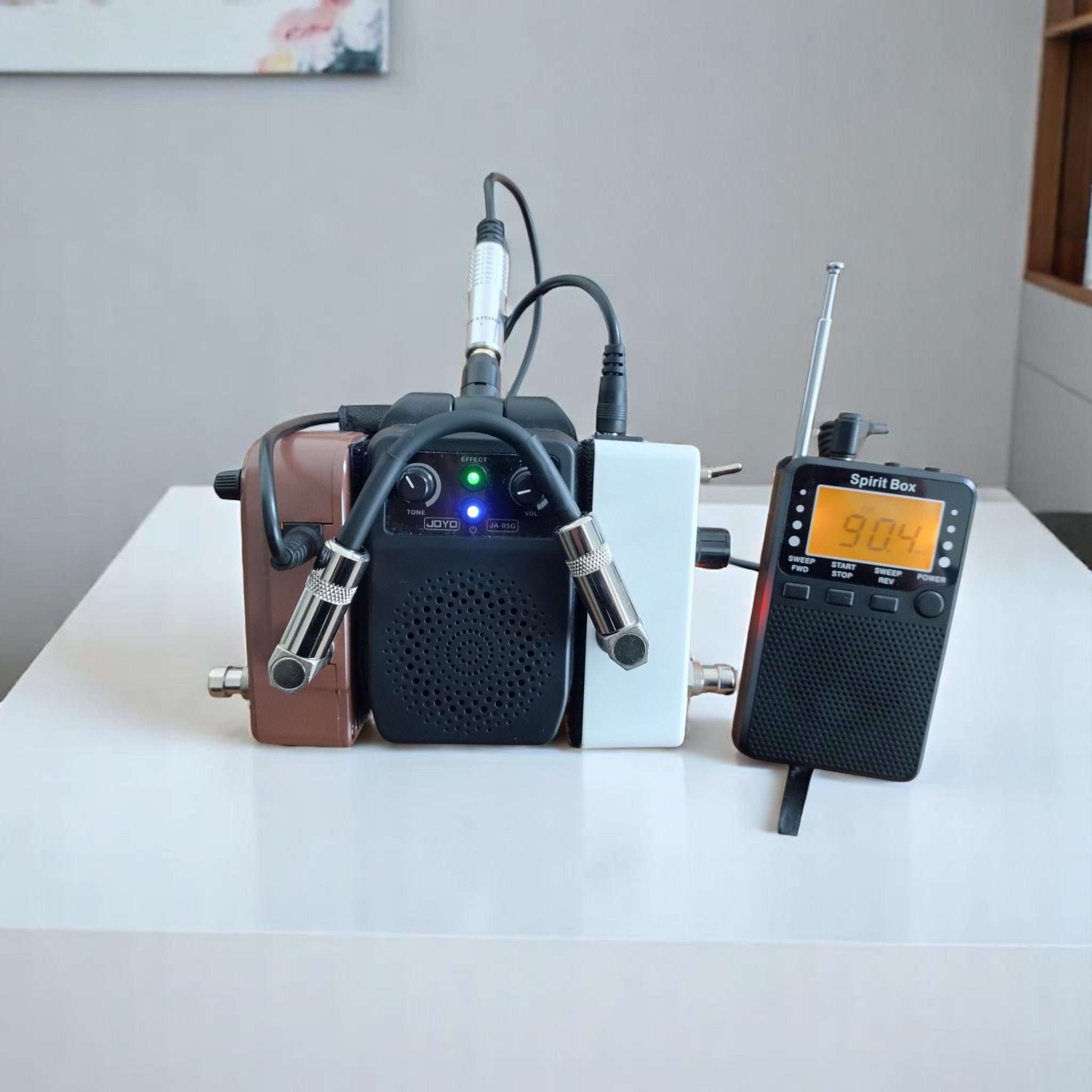 4 Stuks Spirit Box Apparatuur Kit,met 2 LED Cat Ball 1 Spirit Box Speaker Paranormale Apparatuur Kit Voor 4 Stuks Spirit Box Apparatuur Kit,met 2 LED Cat Ball 1 Spirit Box Speaker Paranormale Apparatuur Kit Voor